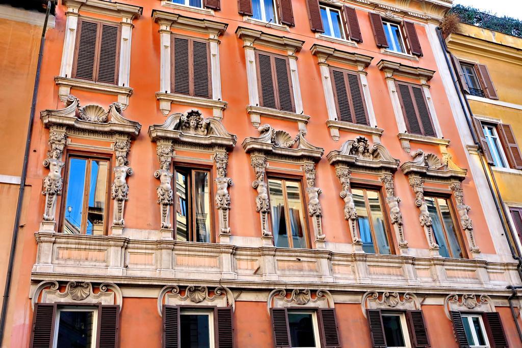H&h * Roma